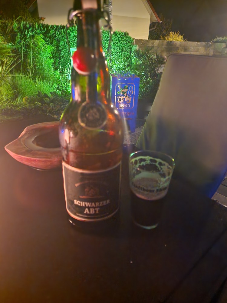 Neuzeller Kloster-Bräu Schwarzer Abt